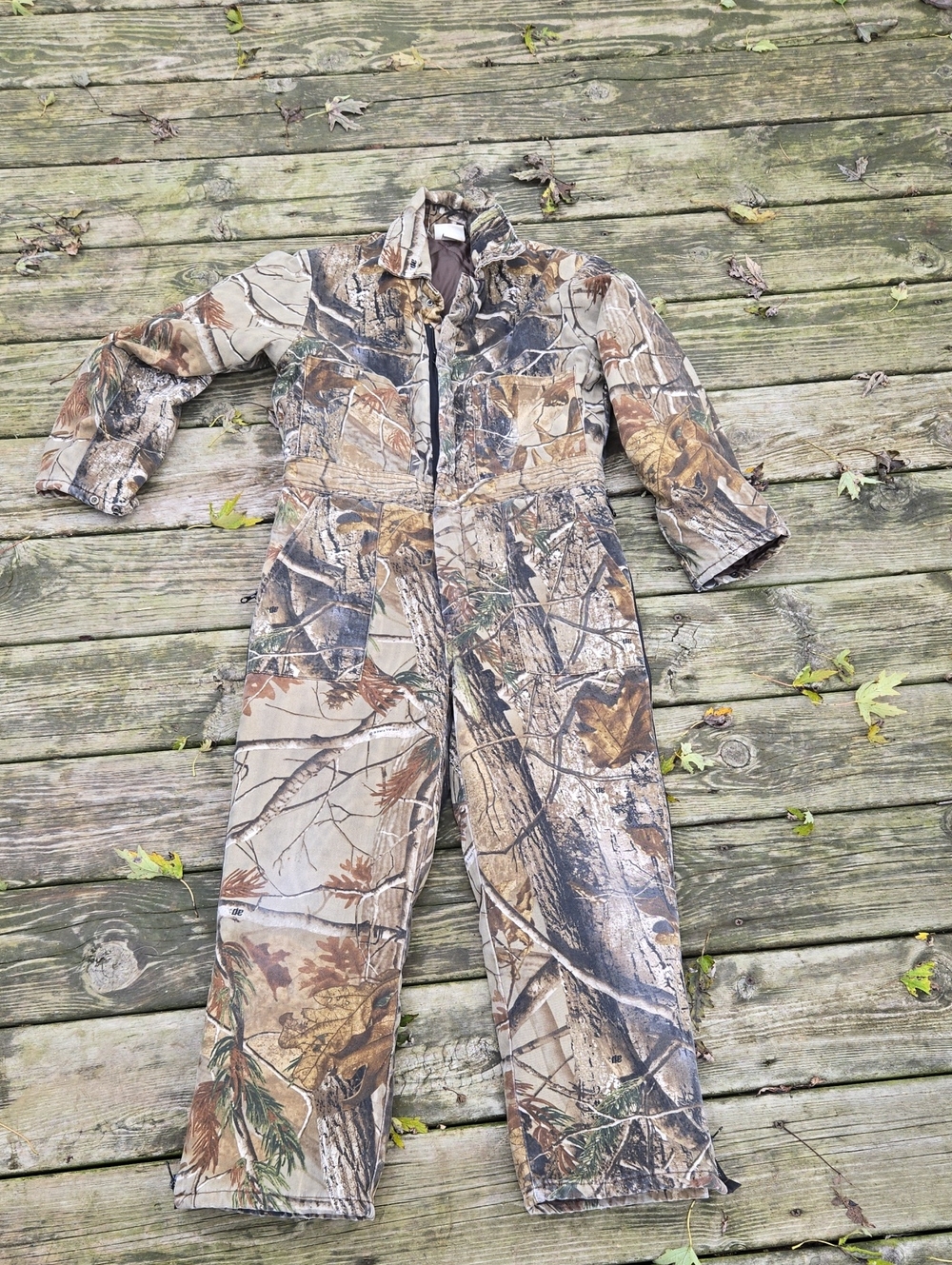 RedHead Youth Camo Realtree Insulated Coverall. Youth 12, See Measurements.